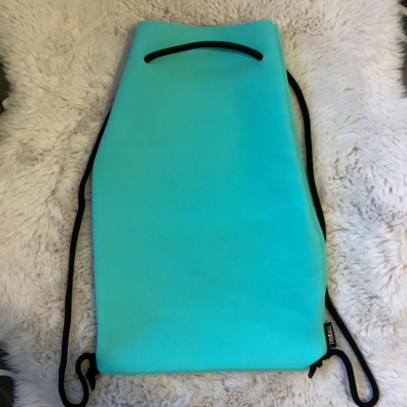 Triangl Swim Neoprene Beach Bag🐬 - Picture 5 of 6